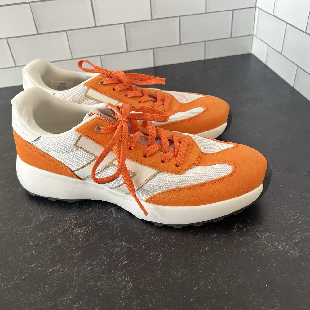 Retro Magic! Le Tigre TW-Baxter Sneakers Orange White Athletic Shoes - Size 9.5